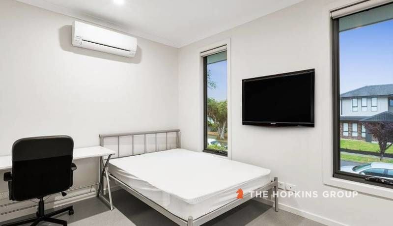 1 & 2/23 Koonawarra Street Clayton VIC 3168 Australia