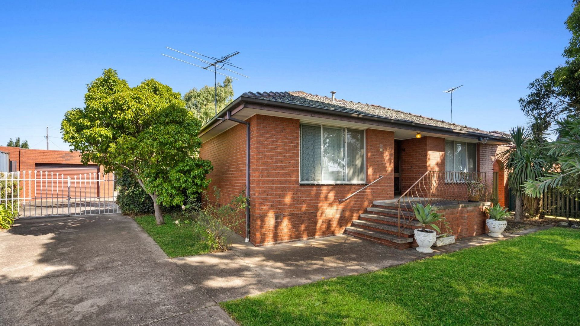 12 Waterford Avenue Norlane VIC 3214 Australia