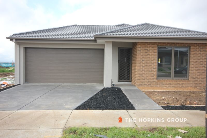 24 Illawarra Drive Mickleham VIC 3064 Australia