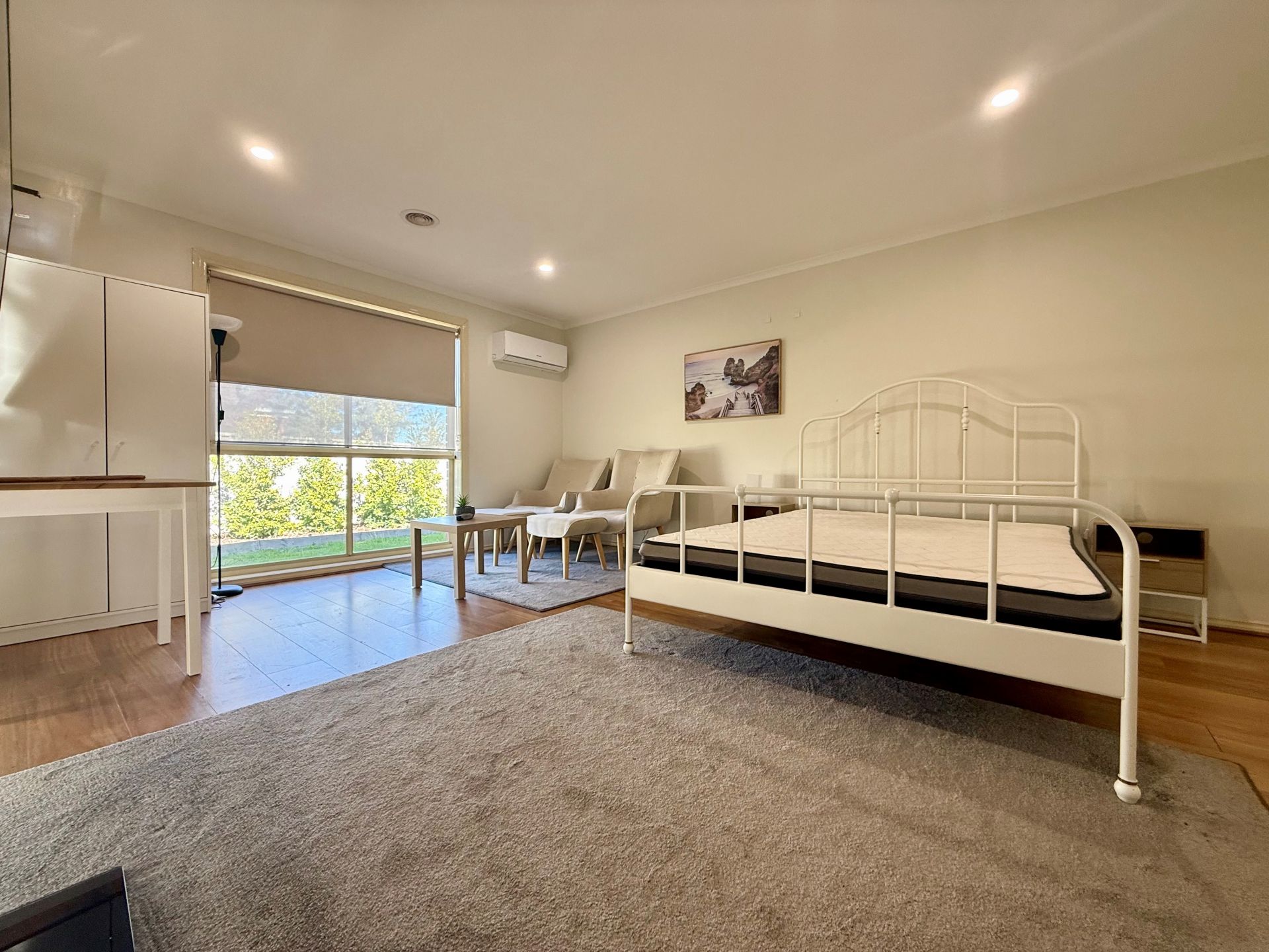 10 Lauffre Walk Caroline Springs VIC 3023 Australia