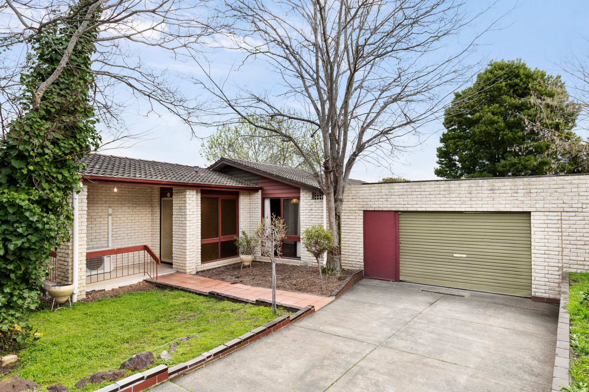 2 Lowan Court Frankston VIC 3199 Australia