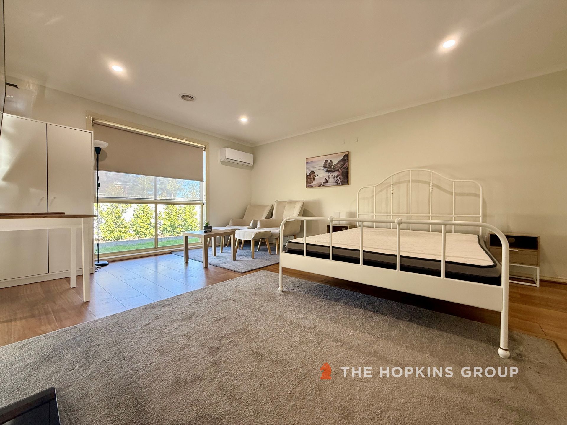 10 Lauffre Walk, Caroline Springs  VIC  3023