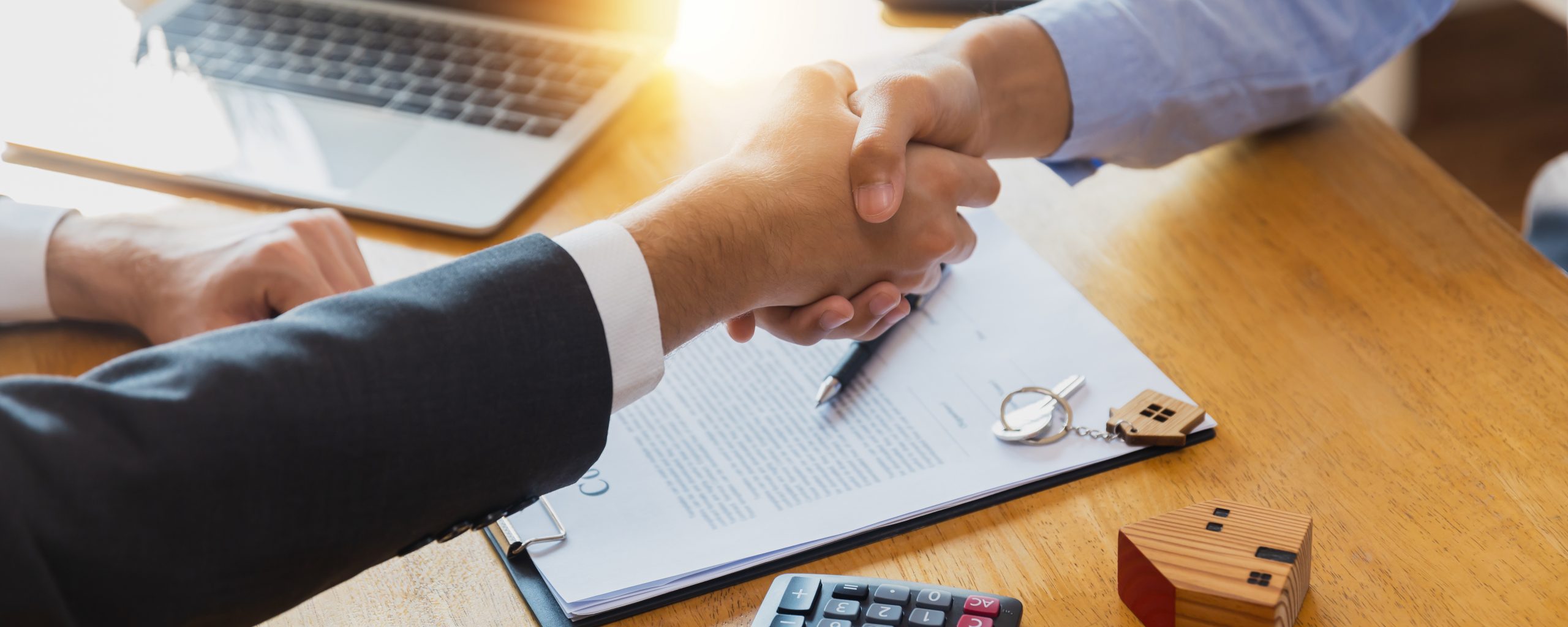 Mortgage Broker vs Bank: What You Should Know